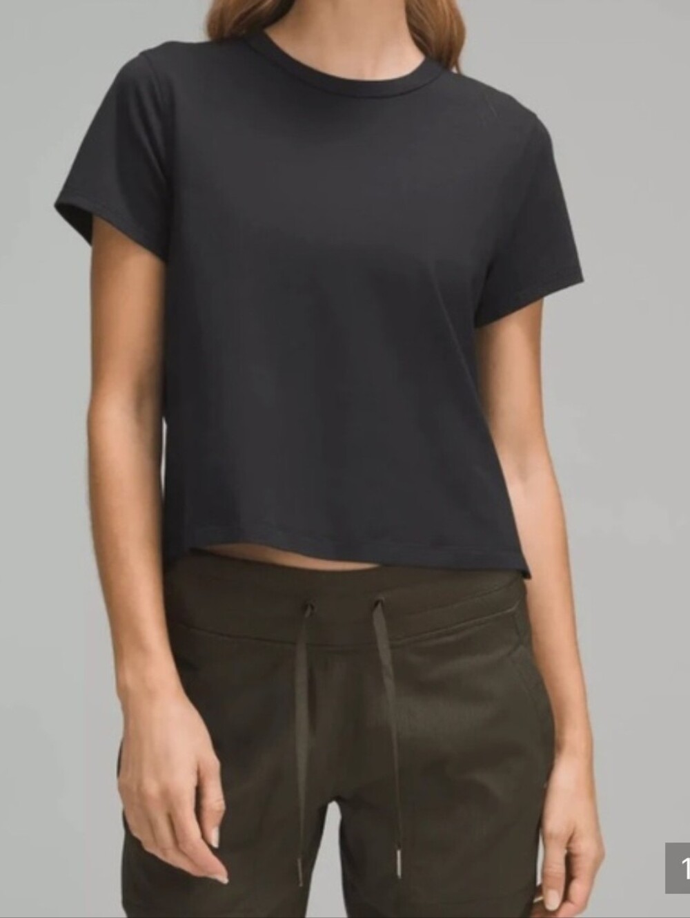 Lululemon Women's Black Crewneck Crop Tee Cotton Blend Short Sleeve Classic Fit